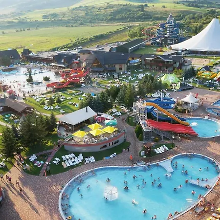 Wellness With Amazing View Drevenica Medovka * Deménvölgy